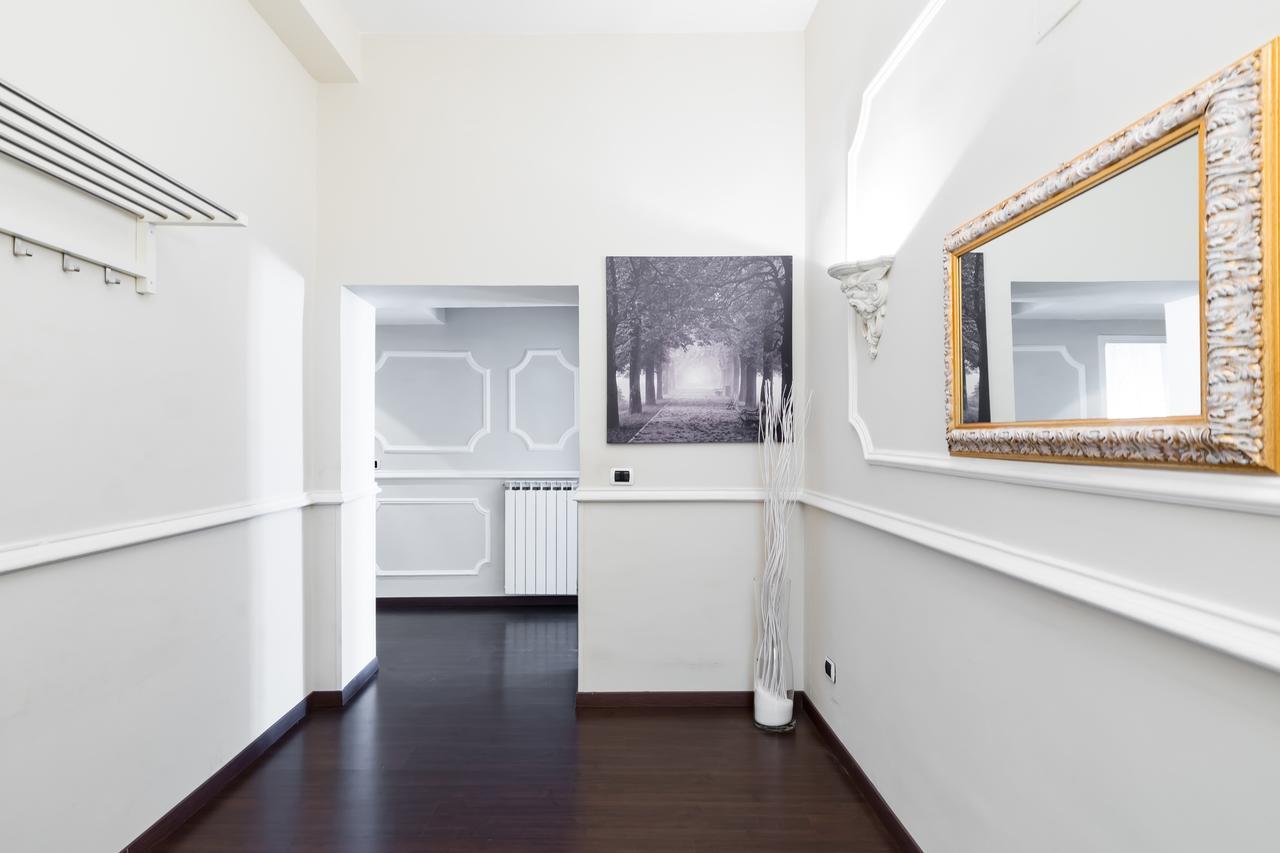 Frattina Royal Apartment Roma Exterior foto