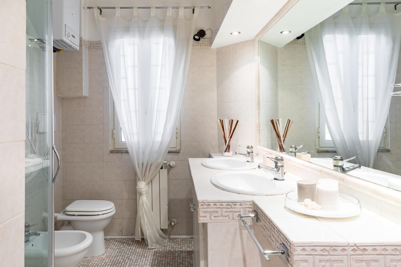 Frattina Royal Apartment Roma Exterior foto